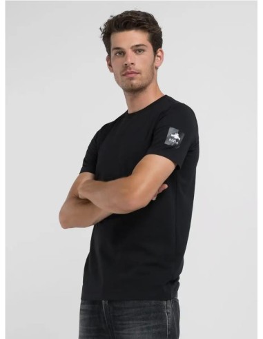 Camiseta Replay.