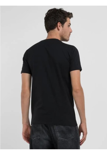 Camiseta Replay.
