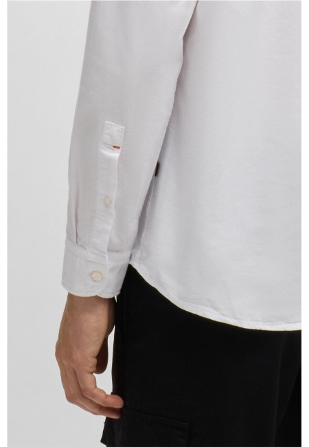 Camisa  Boss regular fit de algodón Oxford con botones.