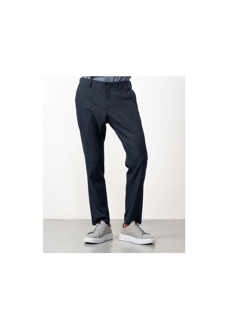 Pantalón raya diplomática Etiem. 2