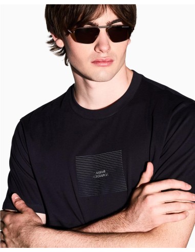 Camiseta Armani Exchange.