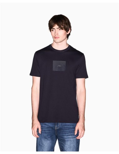Camiseta Armani Exchange.