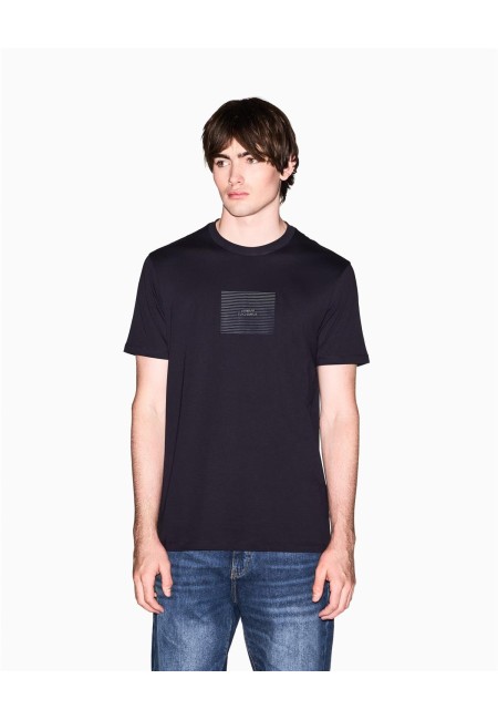 Camiseta Armani Exchange.