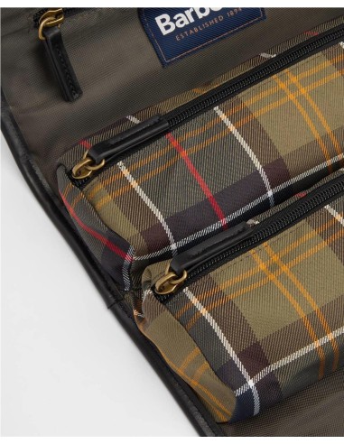 Neceser Barbour