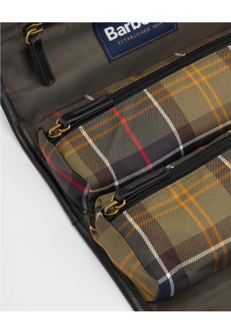 Neceser Barbour