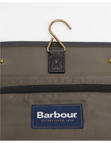 Neceser Barbour