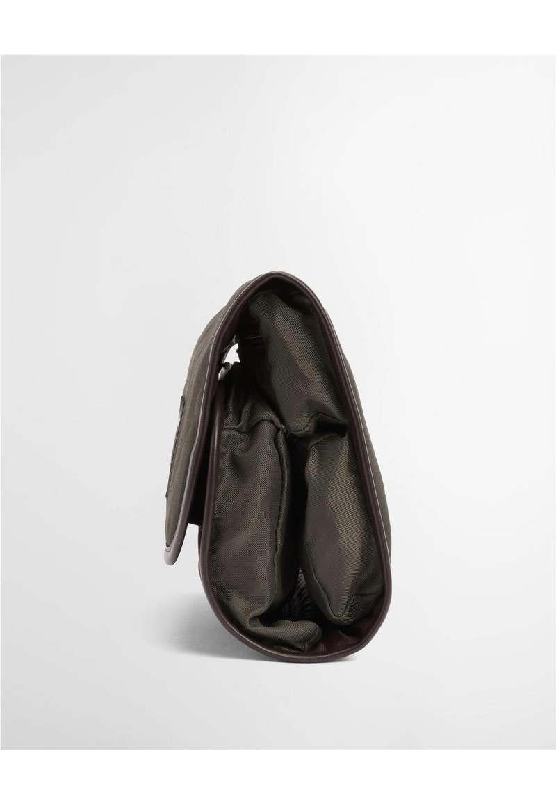 Neceser Barbour 2